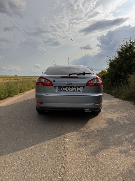 Ford Mondeo Mk4 2008 - 1.8 tdci 125cp SAU SCHIMB CU FAMILI DE ALBINE