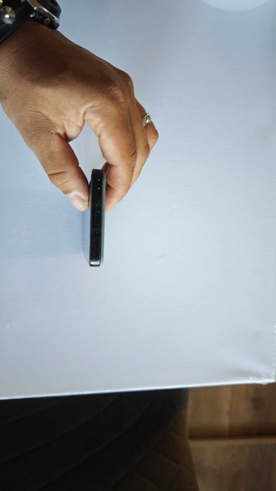 Asus Zenfone 9 8GB RAM 128GB