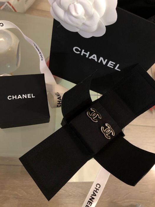 Cercei Chanel Noi in cutie MAI MULTE MODELE