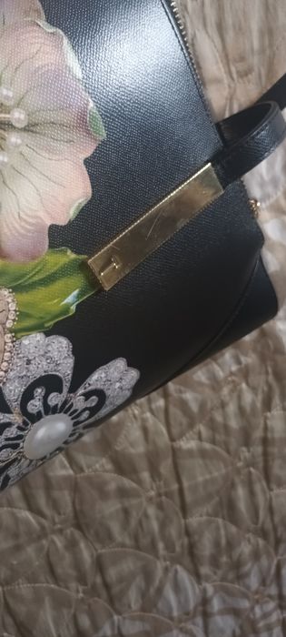 Кожена чанта на Ted Baker