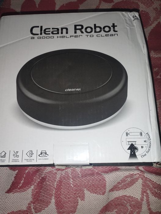 Робот-пылесос CLEANER