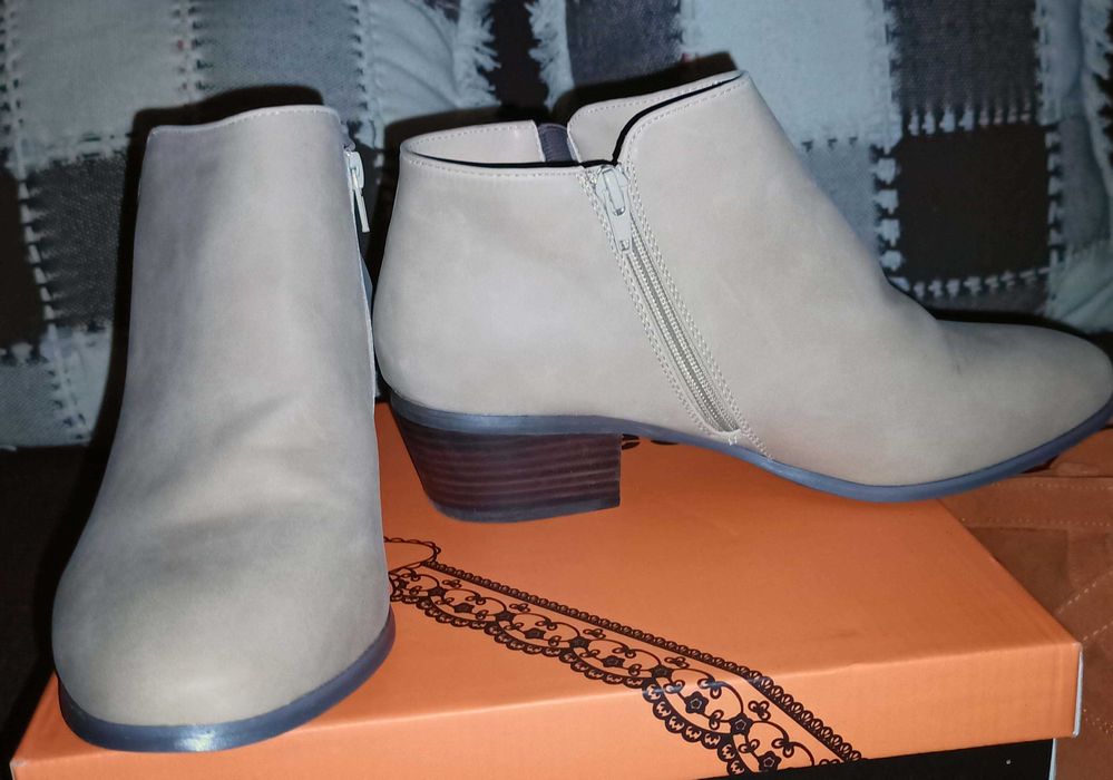 Дамски боти размер 40