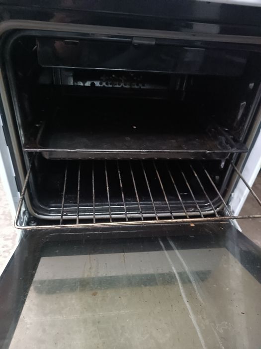 Продаётся электроплита Дарина