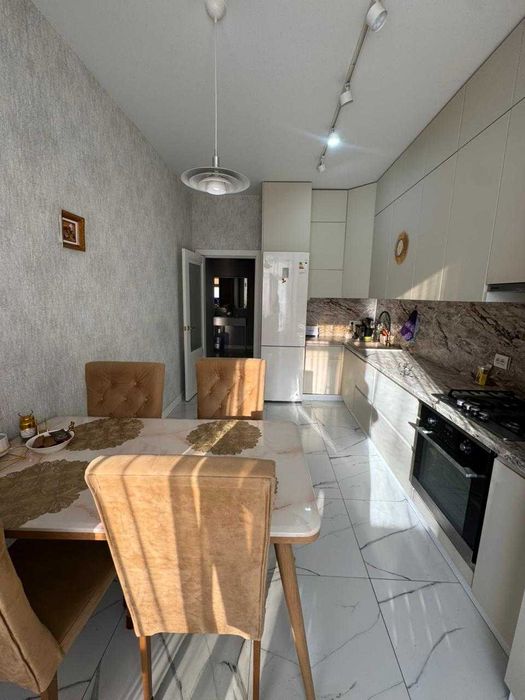 Продается 2 ком квартира район Элегант