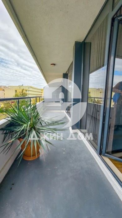 Продава се Двустаен апартамент в к.к. Слънчев бряг - 63 кв.м за 866 €/кв.м - Снимка #7