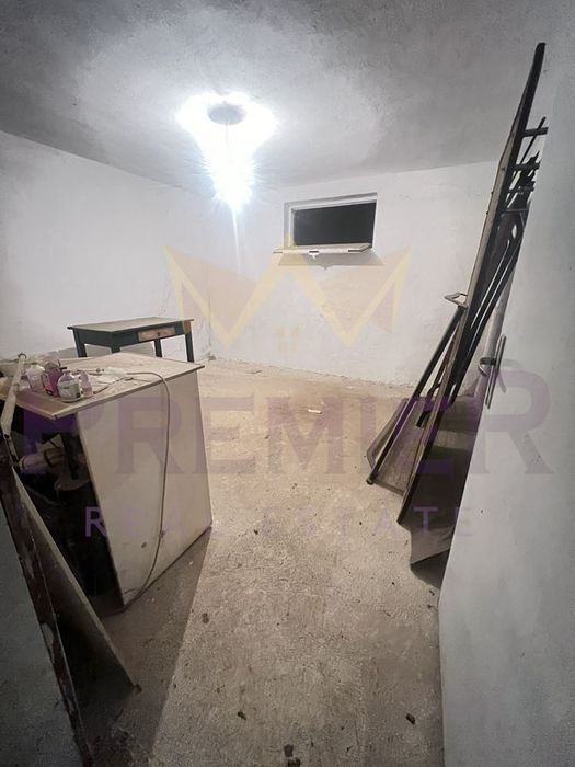 Продава се Къща в с. Партизани, Област Варна - 240 кв.м за 250 €/кв.м - Снимка #8