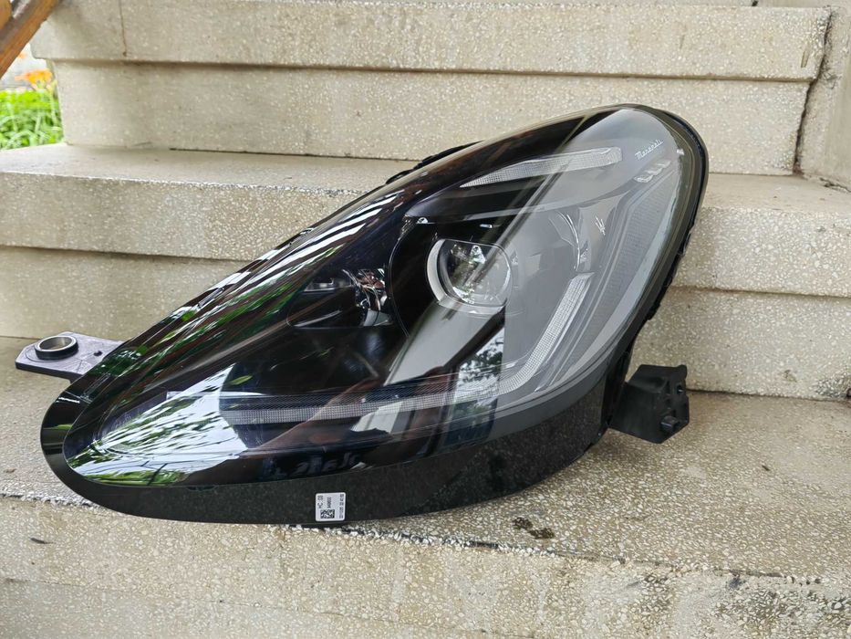 Фарове Maserati Grecale LED ляв десен / Фар Maserati Grecale / Фарове Мазерати Оригинални