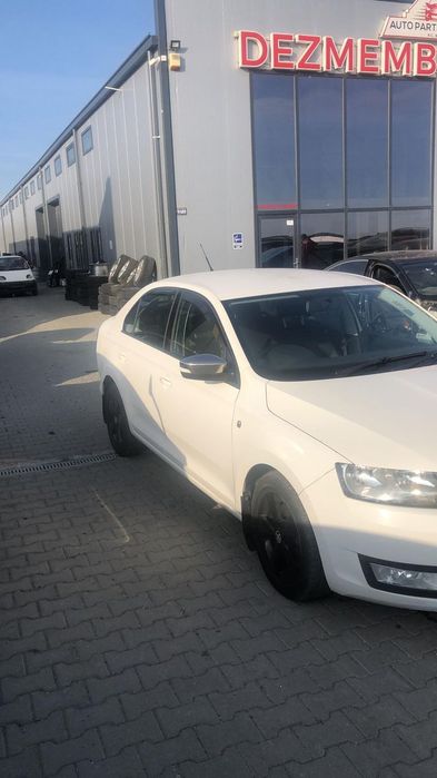 Dezmembram Skoda Rapid 1.6 TDI an fabr. 2015