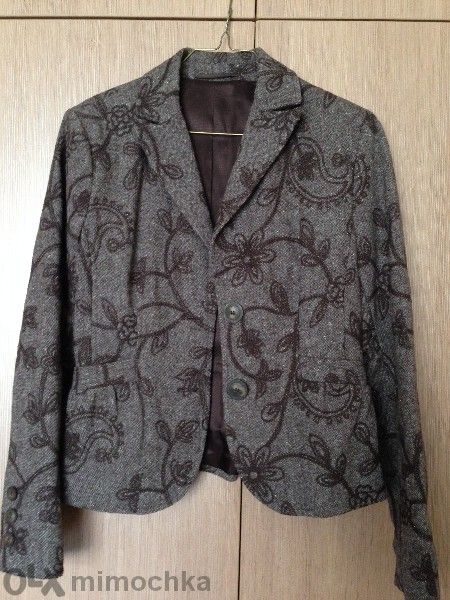 Блуза на Бенетон 11-12 г.