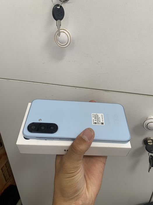 Samsung A17 128gb Новый!