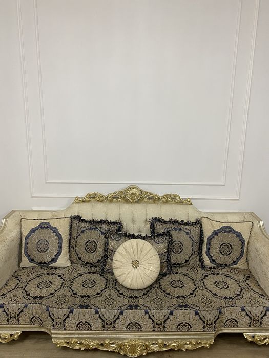 Гостийный мебель