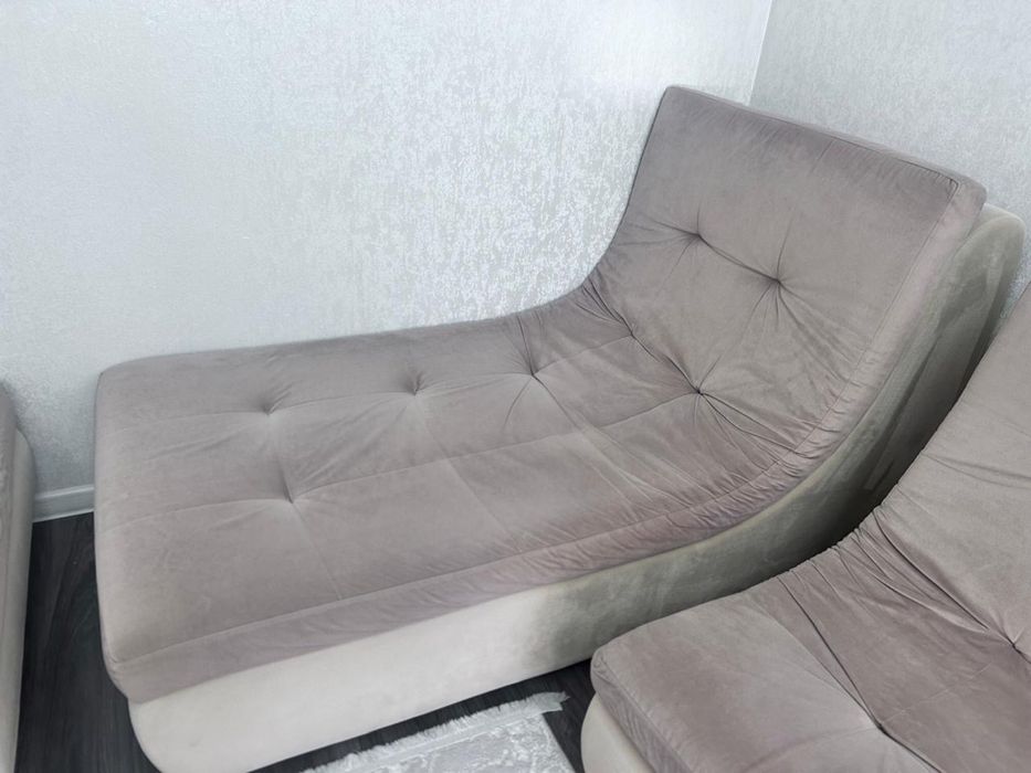 Продается диван 3,60-4,25 м