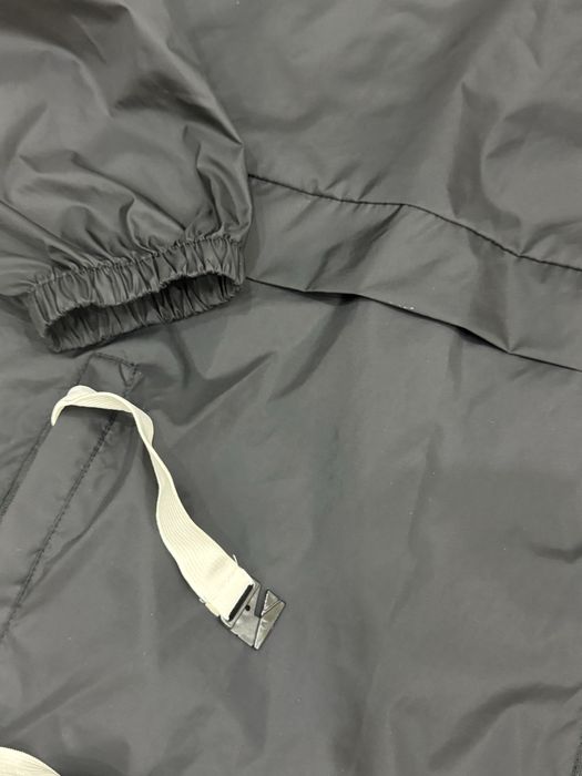 Мъжки дъждобран,ветровка HELLY HANSEN . Размер XL/2XL