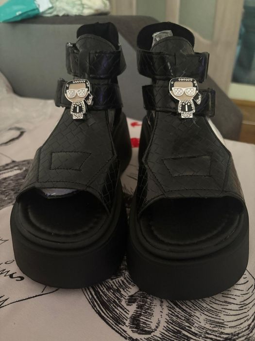 Sandale karl model nou