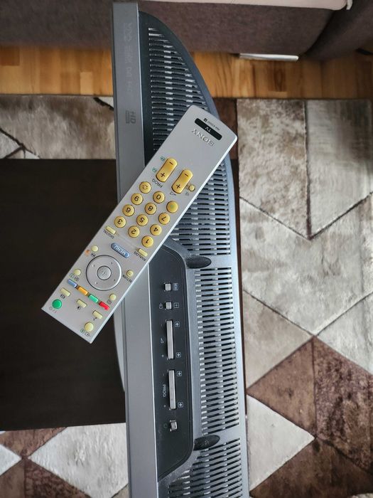 Televizor SONY LCD HD KDL-26U2000