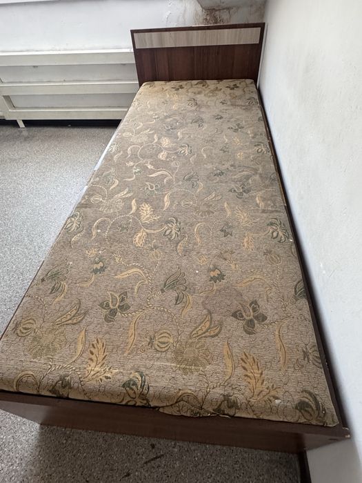 кроваттар сатылады арзан бағада , алып үлгер