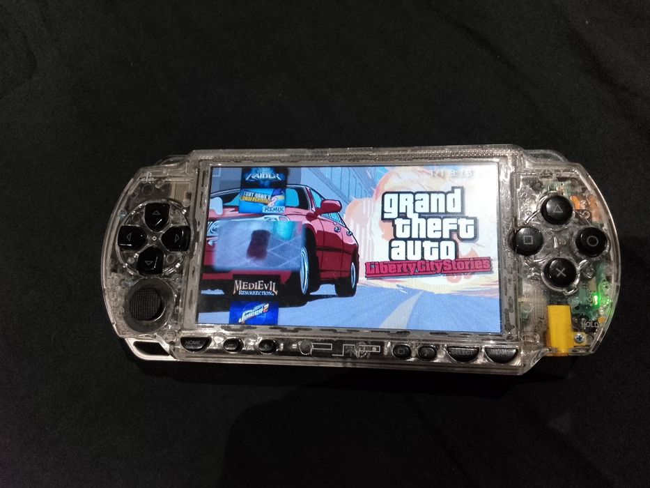 Vând cons. psp sony