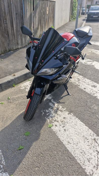 Yamaha YZF R125 2009