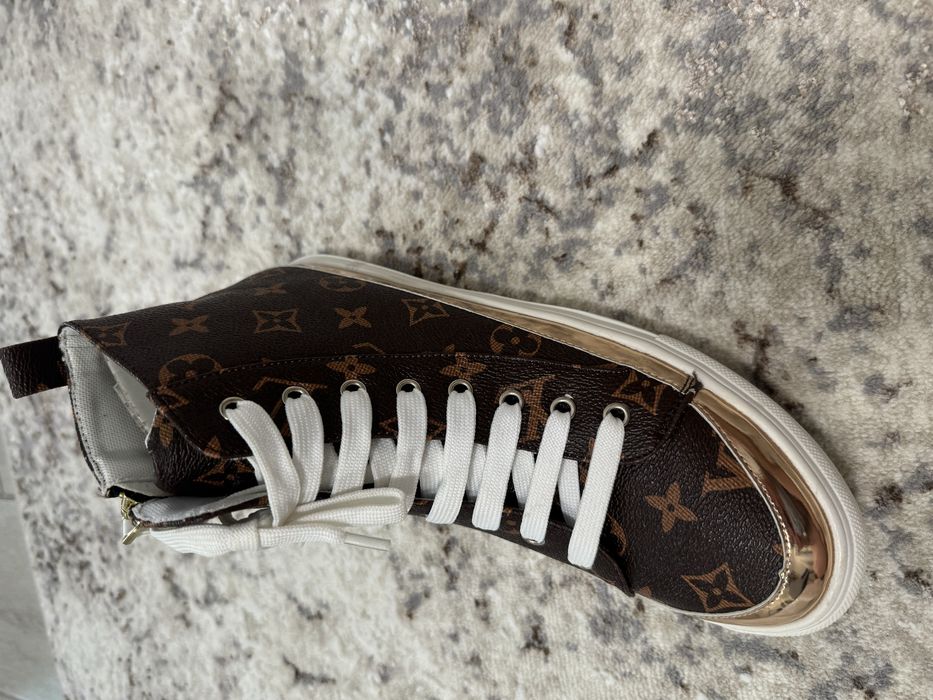 Кеды новые, кожа