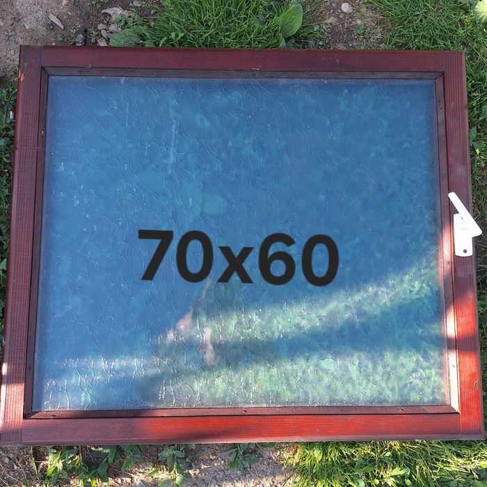 Vând termopane cu plase și uși de lemn!