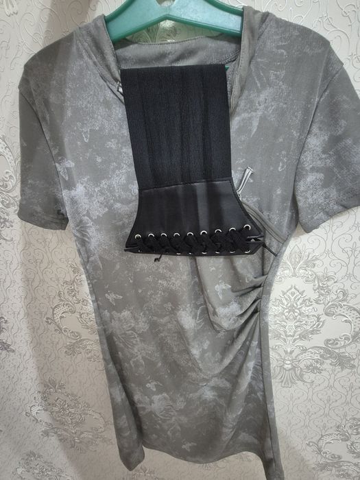 Продаю платье новое