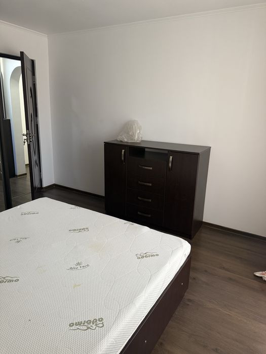 Apartament 3 camere decomandat zina centrala