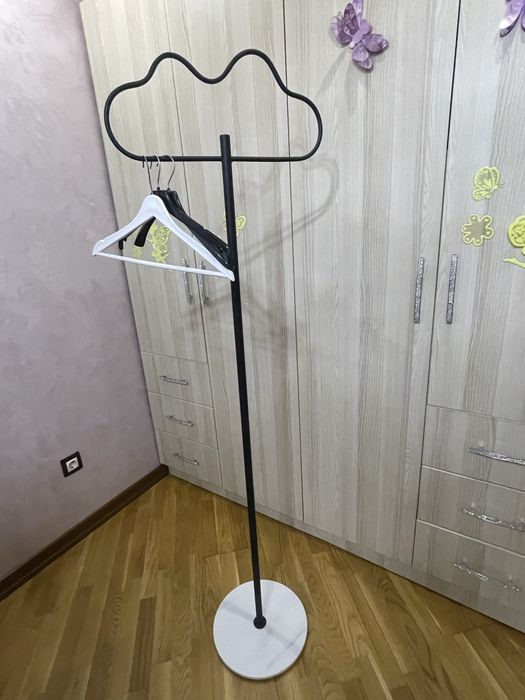 Вешалка для одежды.