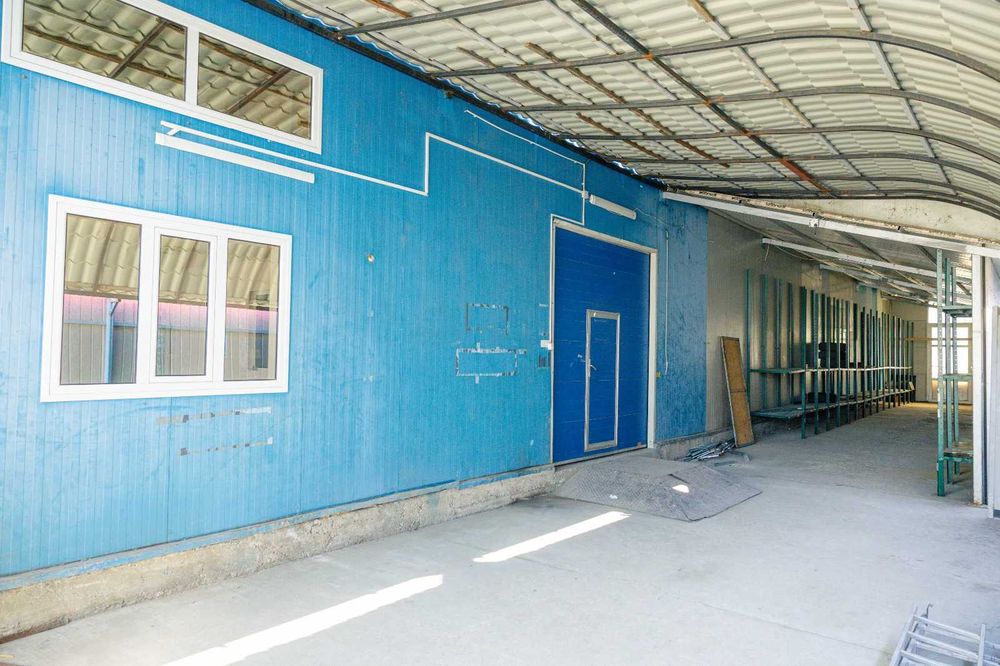Ofer spre închiriere sau vanzare  hala  (310m², curte de 1000m²)