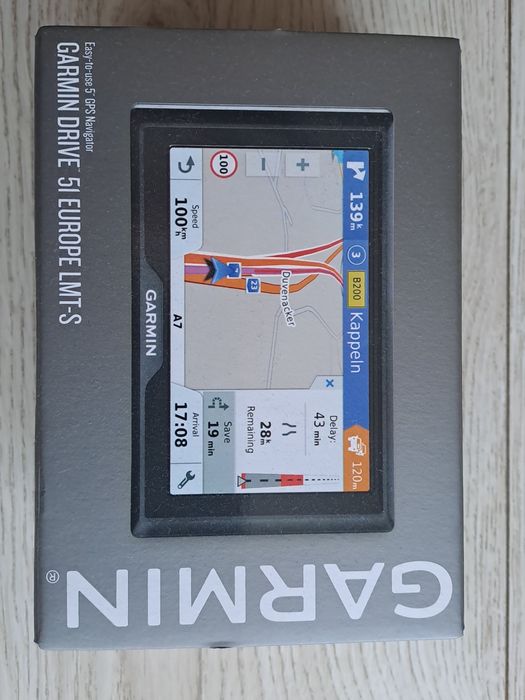 Продавам навигация GARMIN DRIVE 5I EUROPE LMT-S