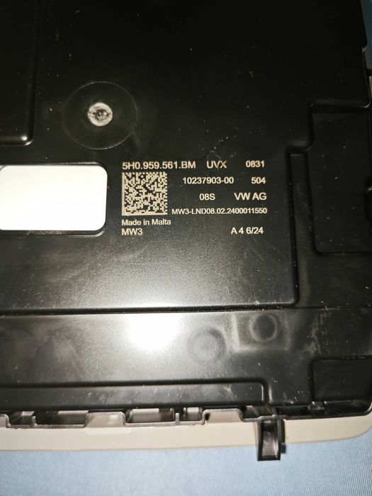 Плафон за Фолксваген Голф 8-оригинален на VW-номер 5H0-959-561-BM-UVX