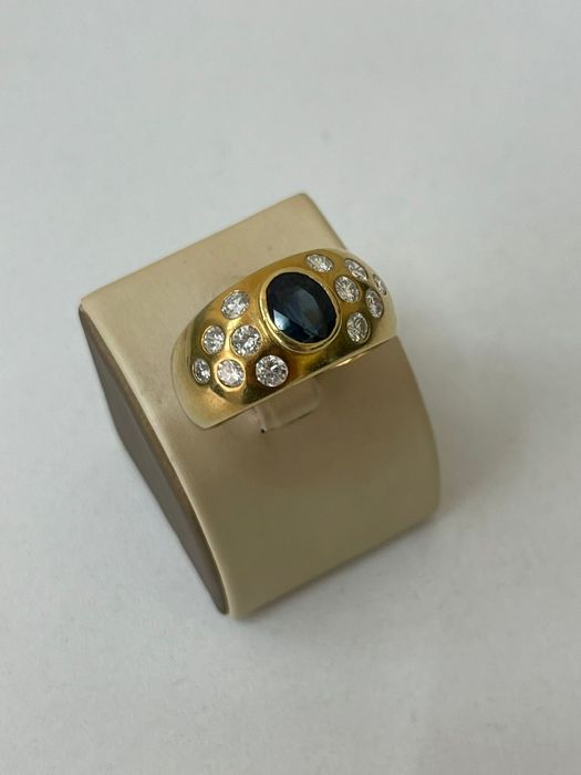 Inel cu pietre prețioase din aur de 18K Amanet BKG
