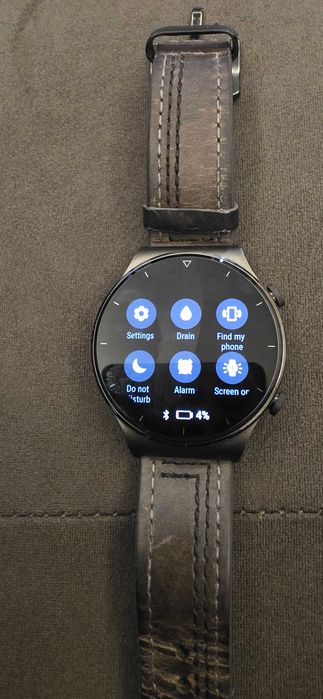 Продавам часовник Huawei GT2 pro