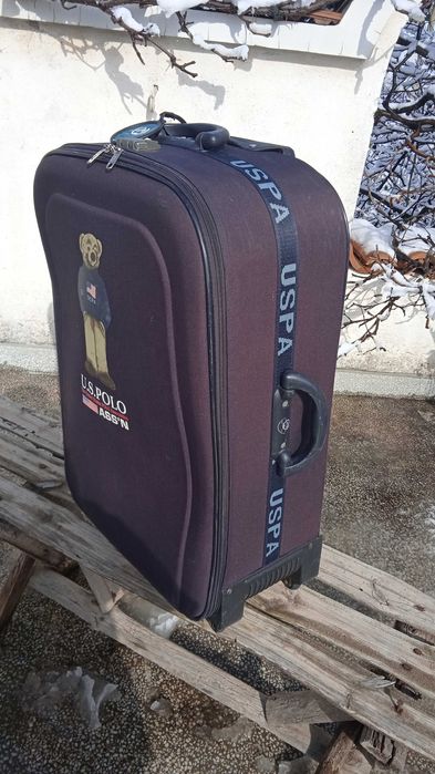 Уникален голям куфар U.S. Polo Assn.