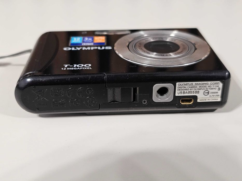 Y2K aparat foto digital compact Olympus T100 12MP 3xZoom