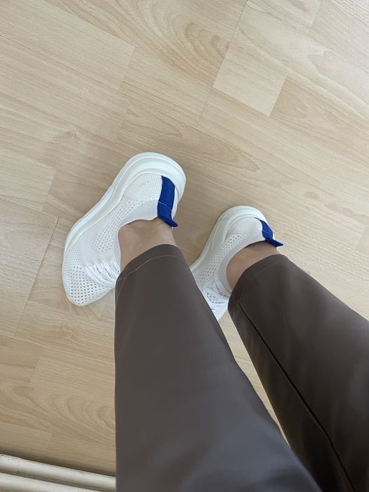 Vand tenisi de panza