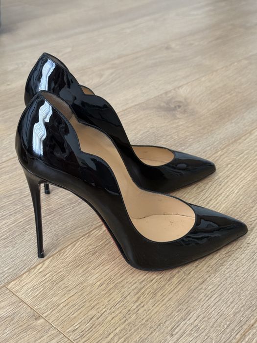 Оригинални обувки Christian Louboutin