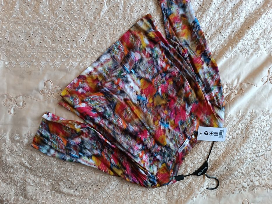 Продаётся женский костюм