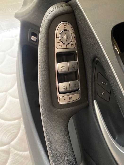 Mers obshifka sotiladi !