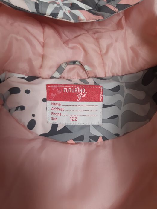 Продам куртку для девочки