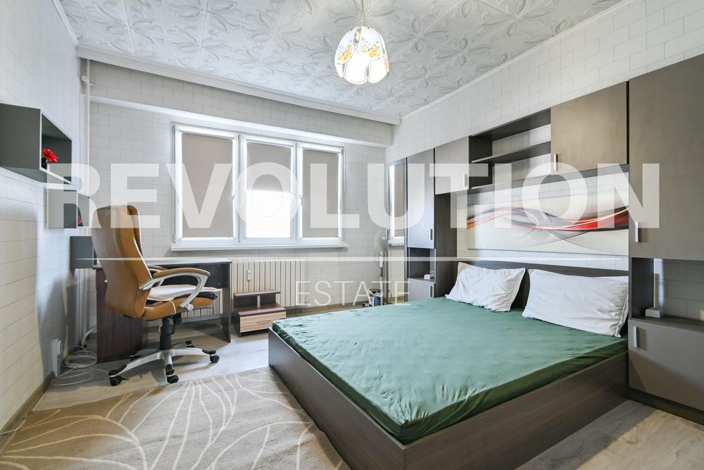 Дава се под наем Тристаен апартамент в София, Света Троица - 110 кв.м за 650 € - Снимка #6