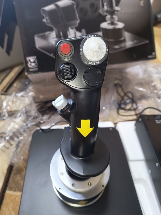 Авио джойстици на Thrustmaster