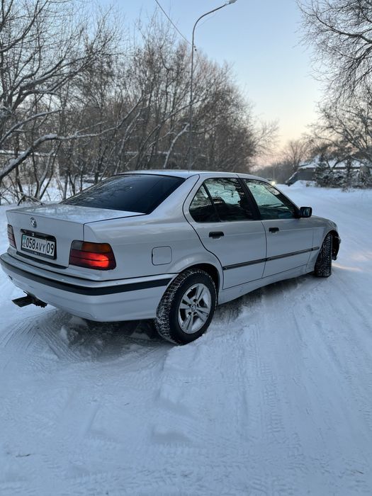 BMW E36 на активном ходу