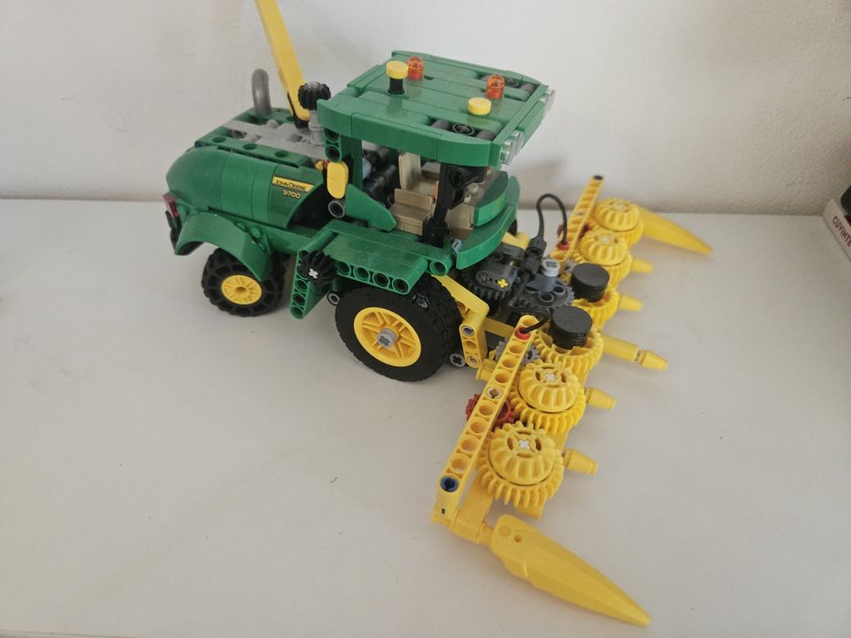 Lego technic 42168