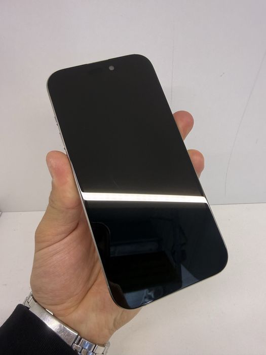 iPhone 15 pro 128gb
