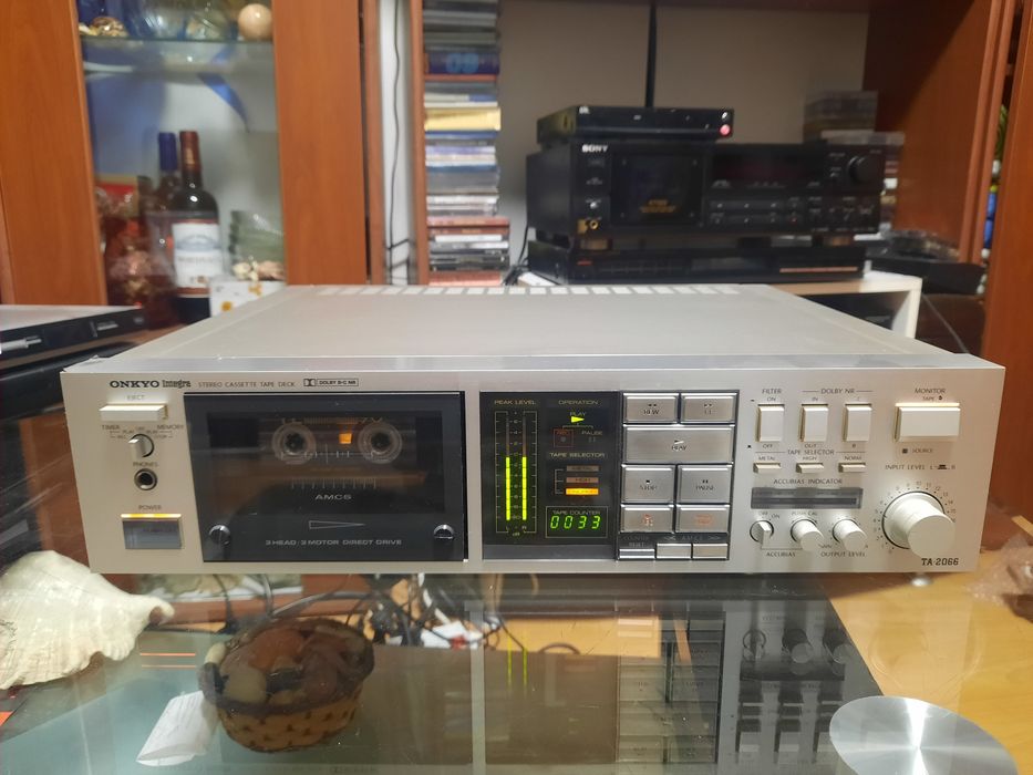Deck Onkyo ta 2066 cu 3 capete și Direct drive