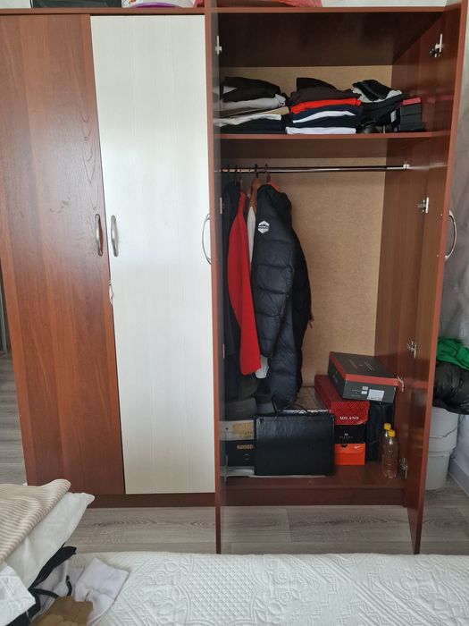 Продам шифоньер для спальни