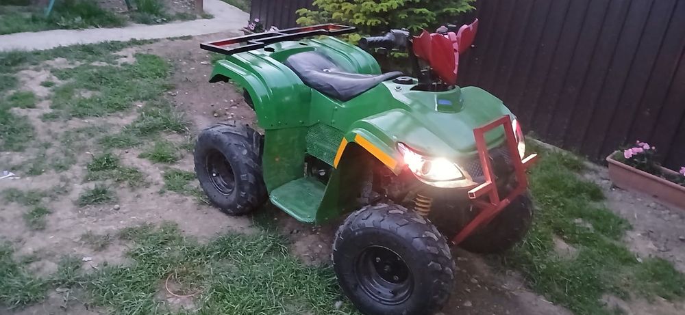 Vând ATV de copii