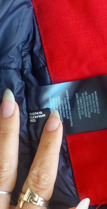 Haină Tommy Hilfiger anti-vânt, impermeabila unisex roșie M
