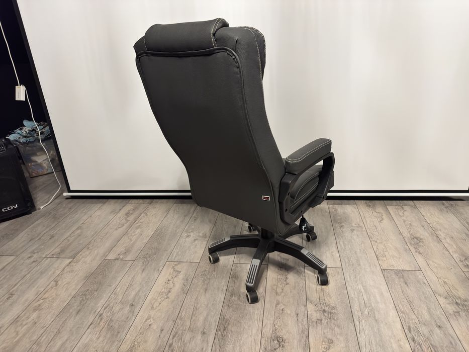 Продам офисное кресло