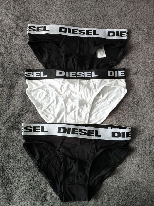 Diesel set 3 chiloti bărbătești negru-alb-negru marimea L noi originali